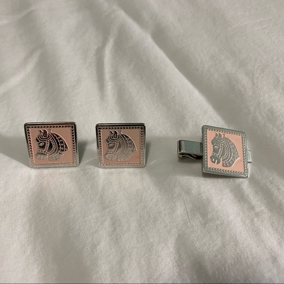 Swank Pink Horse Mid Century Cuff Links & Tie Clip Set - Picture 8 of 8